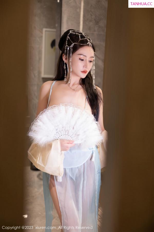   [XiuRen]高清写真图 2023.10.16 No.7514 唐宁宁 古装美腿第52张图片